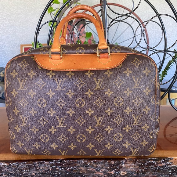 LOUIS VUITTON Monogram Deauville - Picture 4 of 16